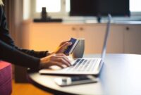 The Safest Ways to Pay When Shopping Online Today