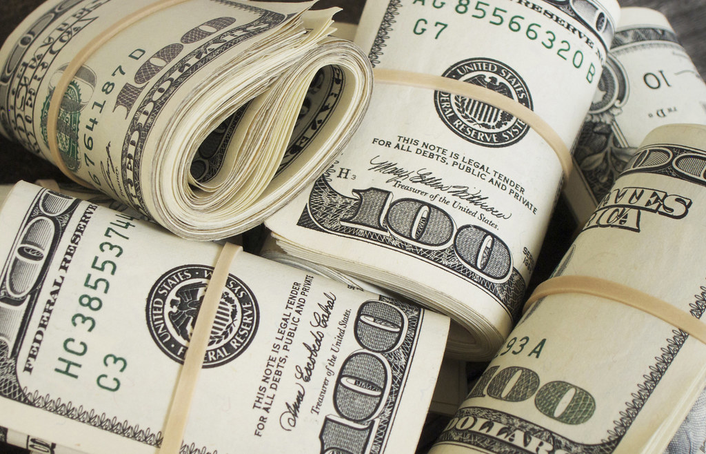 Money | Uses: Anything relating to finance and money. Free C… | Flickr Finance Apps That Can Help You Avoid Debt